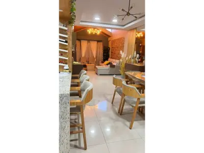 Casa en venta con 2 dormitorios en Encarnación 2
