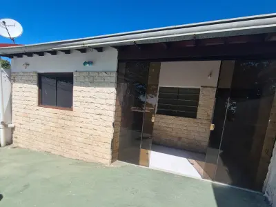 Casa à venda com 3 unidades em San Antonio, Assunção 3