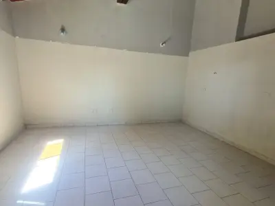 Casa à venda com 3 unidades em San Antonio, Assunção 4