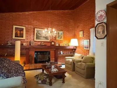 Casa à venda com 5 ou mais dormitórios em Santísima Trinidad 2