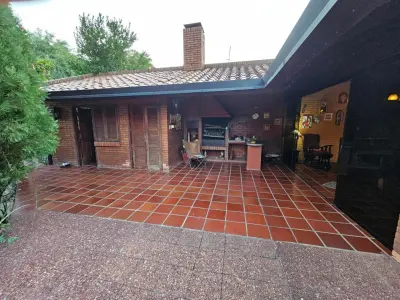 Casa à venda com 5 ou mais dormitórios em Santísima Trinidad 3