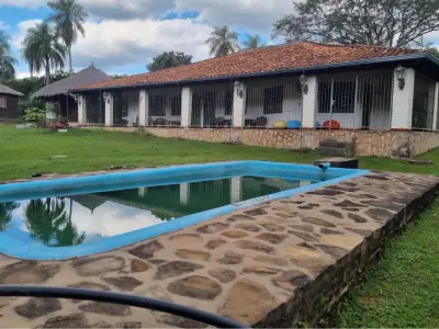 Casa en venta con 8 hectáreas en Caacupé, Cordillera 2