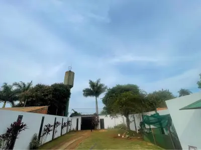 Casa à venda com amplo quintal em Km 8 Monday, Ciudad del Este 4