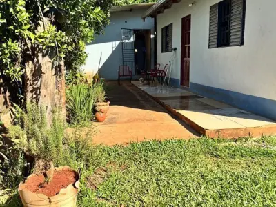 Casa à venda com amplo terreno em Ciudad del Este, Alto Paraná 2