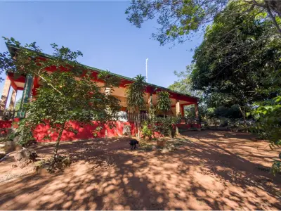 Casa en venta con amplio terreno en Nueva Colombia 4