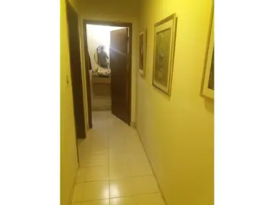 Casa à venda com apartamento independente em Tembetary, Assunção 3