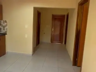 Casa en venta con dos viviendas en San Roque González 3