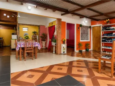 Casa à venda com espaço comercial em Isla Aranda, Limpio 4