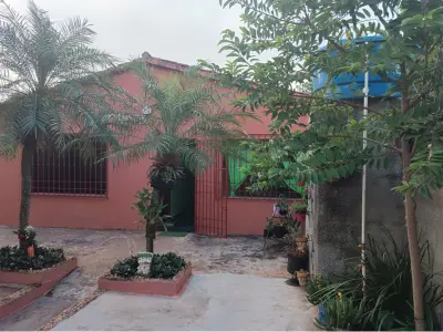 Casa en venta con local comercial en Ñemby, Barrio Rincón 2