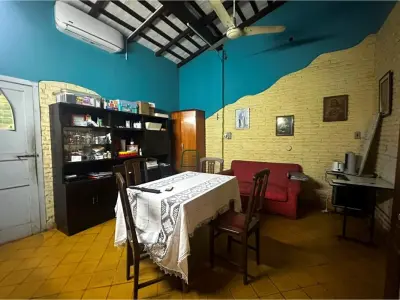 House for sale with commercial space in San Roque, Asunción 3