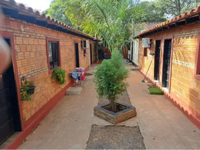 Casa à venda com monoambientes em Capiatá 2