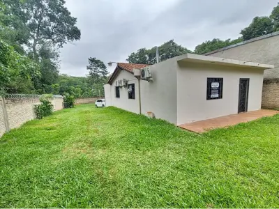 House for sale with pool in Capiatá 2