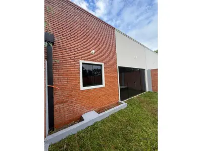 Casa à venda com piscina em Hugua Hu, Ypacaraí 4