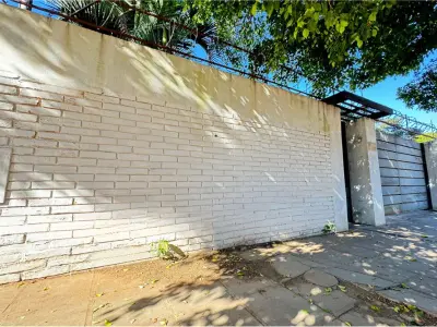 House for sale with pool in Lambaré, Pilar neighborhood 4