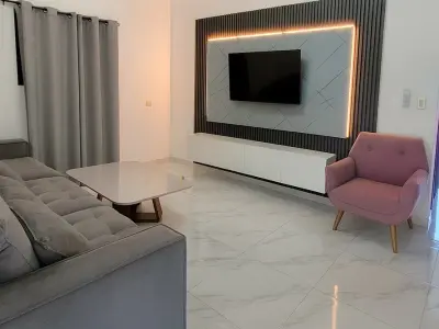 House for sale with pool in Los Laureles, Asunción 3
