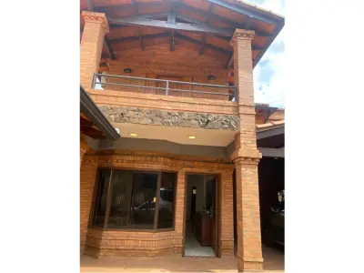 Casa à venda com piscina em Lucerito, San Lorenzo 4