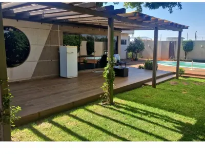Casa à venda com piscina em Santa Rita, Alto Paraná 2