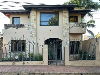 Casa à venda com piscina em Valle Apu'a I, Lambaré 2