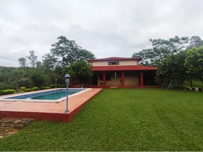 Casa à venda com praia privada em Piribebuy, Cordillera 2