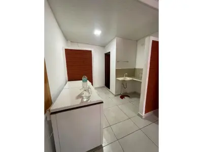 Casa à venda com salão de eventos em Encarnación 4