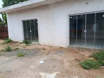 Casa en venta con salones comerciales en San Lorenzo 3
