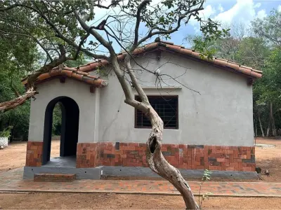 House for sale with 1,259 m² lot in Escobar area, Paraguarí 4
