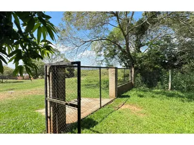 Casa en venta con vista al cerro en Ybycuí 3