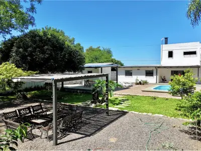 Casa à venda com vista para o lago em San Bernardino 3