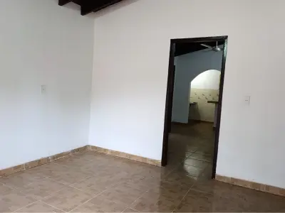 House for sale with 2 bedrooms in Barrio Yataity, Capiatá 4