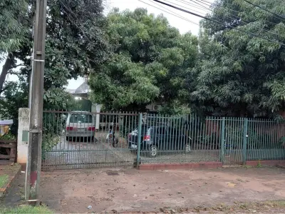 Casa à venda de 2 andares em Km 8 Monday, Ciudad del Este 4