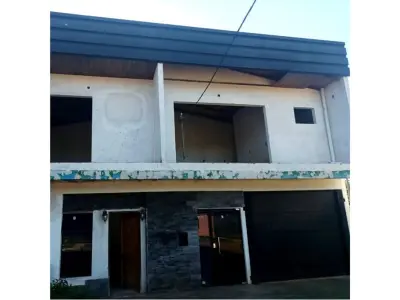 Casa à venda com 8 dormitórios em Coronel Bogado 3