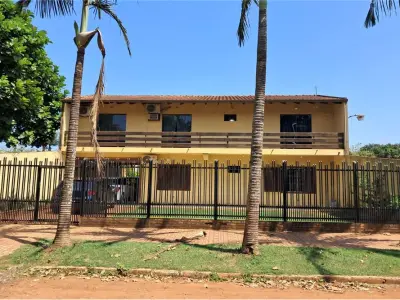 Casa à venda de dois pavimentos em Minga Guazú 2