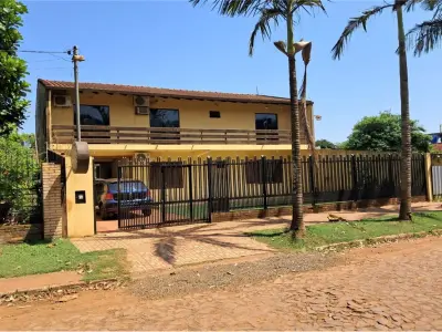 Casa à venda de dois pavimentos em Minga Guazú 3