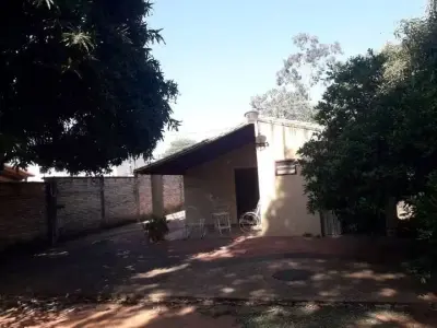 Casa à venda no 4to Barrio, Luque 3