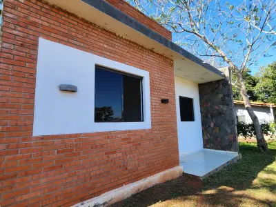 Casa en venta en Aldana Cañada, Itauguá 2