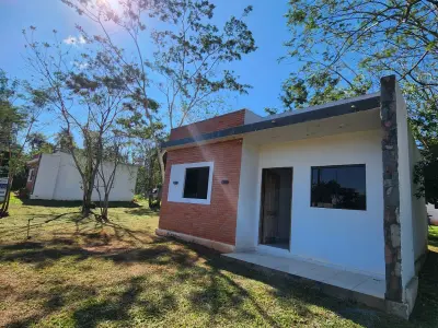 Casa en venta en Aldana Cañada, Itauguá 3
