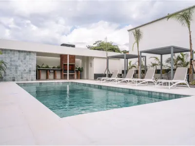 Casa à venda em Altavida, Loma Merlo, Luque 2