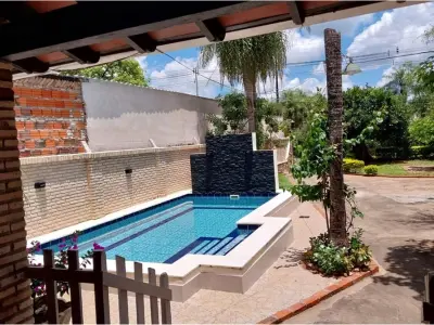 Casa à venda em Altos com 4 dormitórios e piscina 3