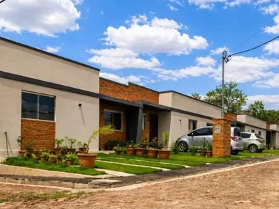 Casa en venta en Arasy 3, barrio cerrado en Areguá 2