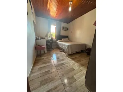 Casa à venda no Área 6, Hernandarias 4