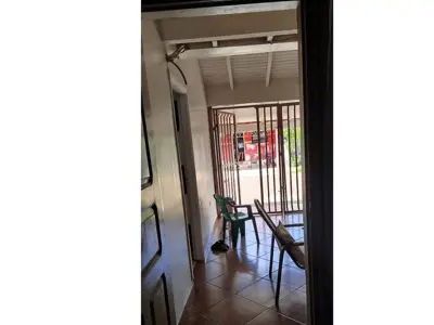 Casa à venda em Area 6, Hernandarias 4