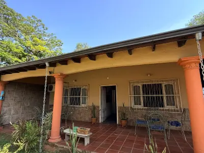 Casa en venta en Asunción, barrio Loma Pytã 3