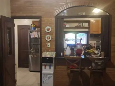 Casa à venda em Assunção com churrasqueira e garagem para 5 veículos 5