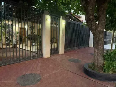 Casa en venta en Asunción, zona Mburucuyá 2