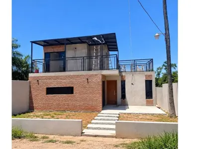 Casa en venta en Atyra: dos casas en una propiedad 3