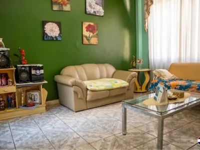 Casa à venda no B° Che la Reina, Ciudad del Este 4
