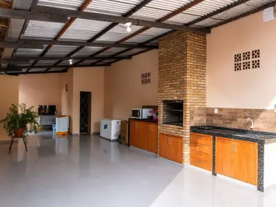 Casa à venda no bairro 23 de Octubre, Ciudad del Este 4