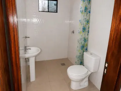 Casa en venta en Barrio Caaguazú, Ñemby 5