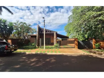 Casa à venda no Barrio Carmelitas, Cambyretá 4