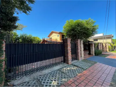 Casa à venda no Barrio Carmelitas, Cambyretá 3